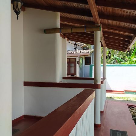 River Side Holiday Inn Weligama Exterior foto