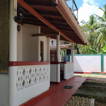 River Side Holiday Inn Weligama Exterior foto