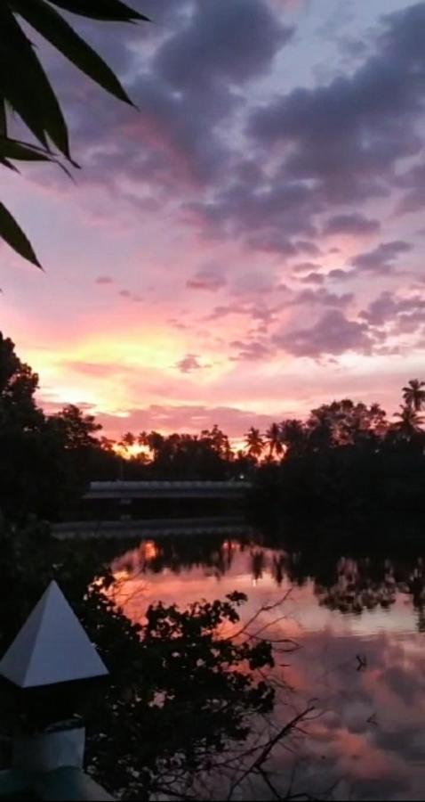 River Side Holiday Inn Weligama Exterior foto