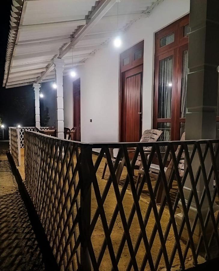 River Side Holiday Inn Weligama Exterior foto